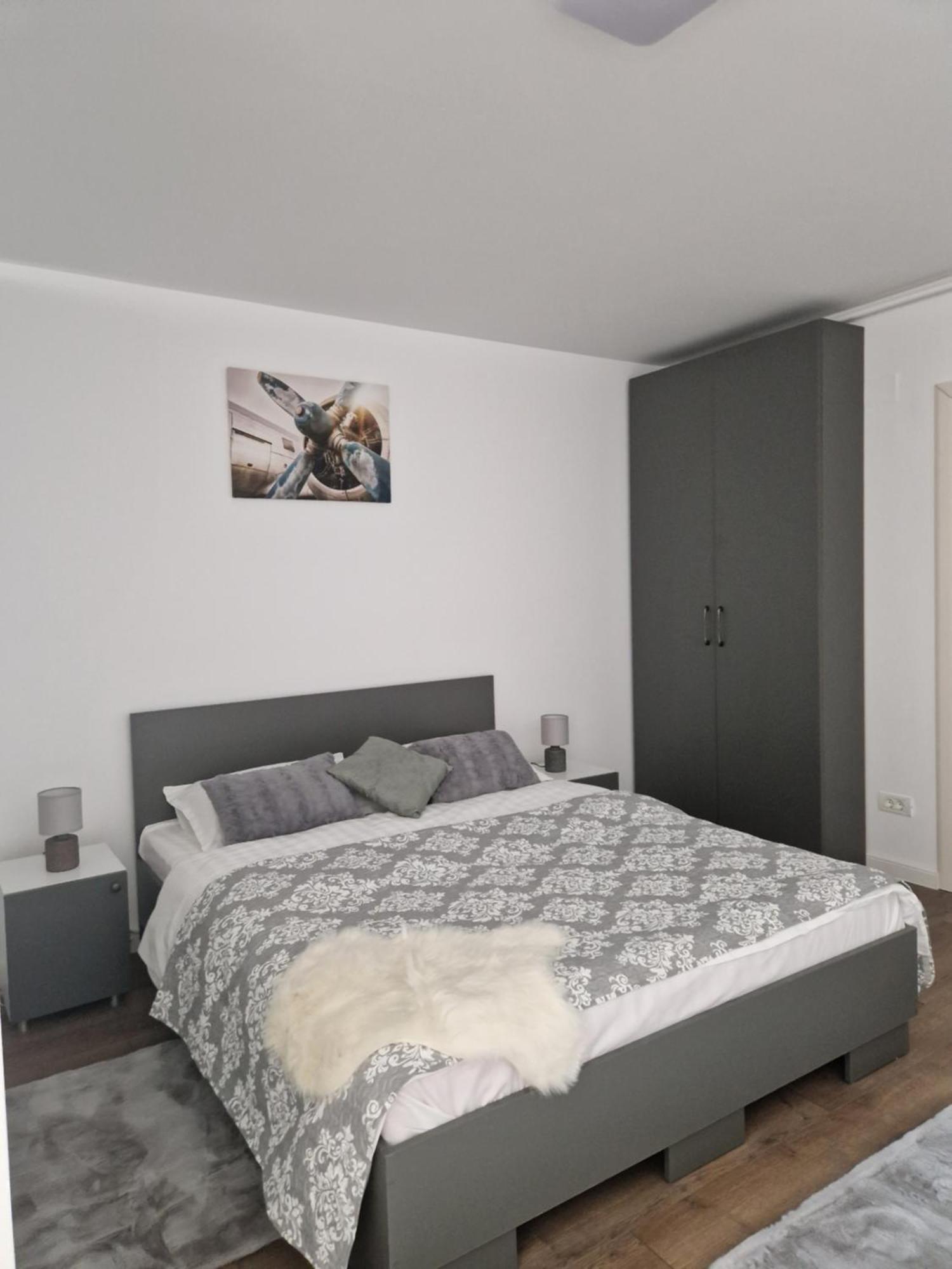 Craitelor Boutique Airport Apartment Otopeni Exterior photo